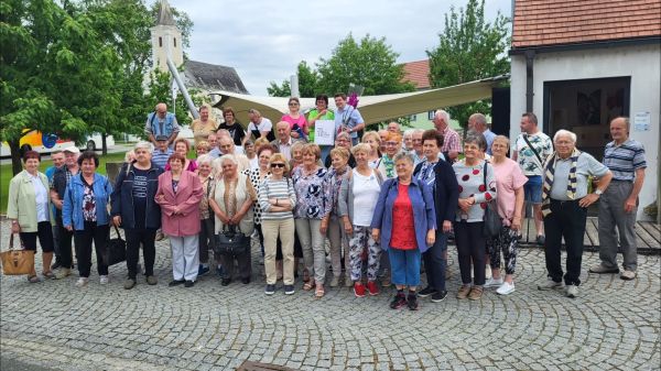  Belediek az ausztriai Beleden kirándultak